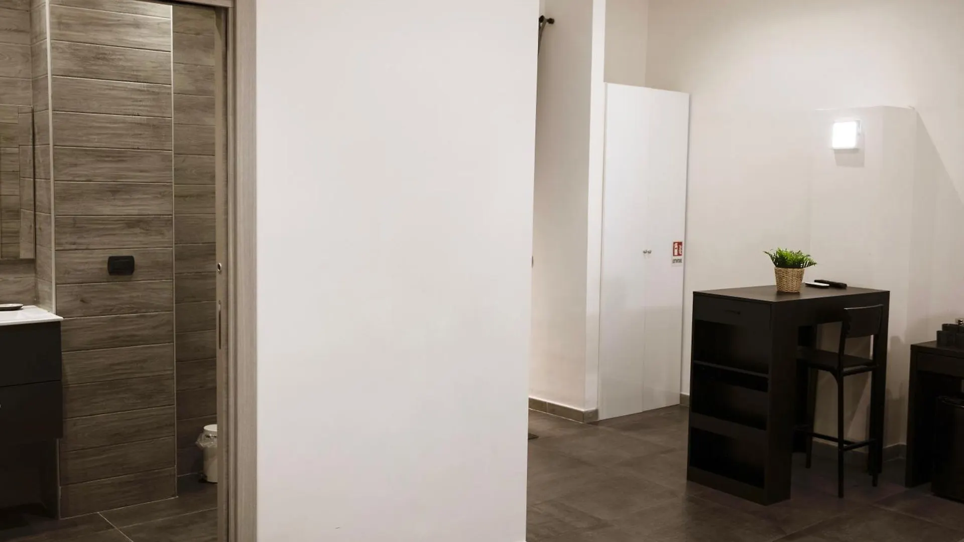 Studio 116, Host Apartments Naples