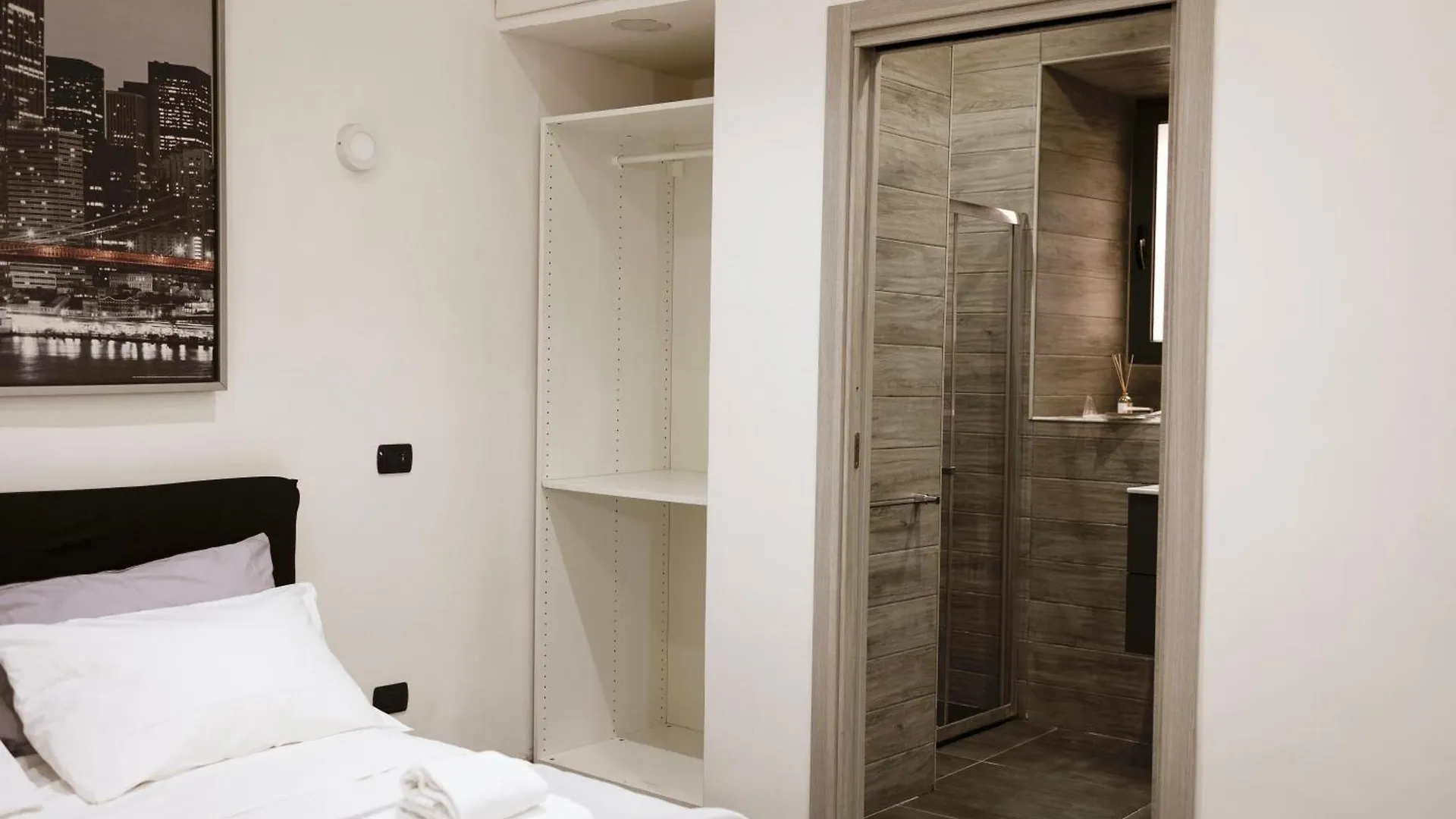 Studio 116, Host Apartments Naples